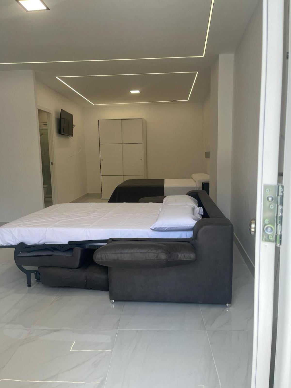 Villa Amir Fuengirola Bagian luar foto