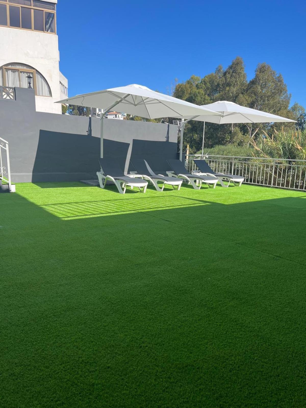 Villa Amir Fuengirola Bagian luar foto