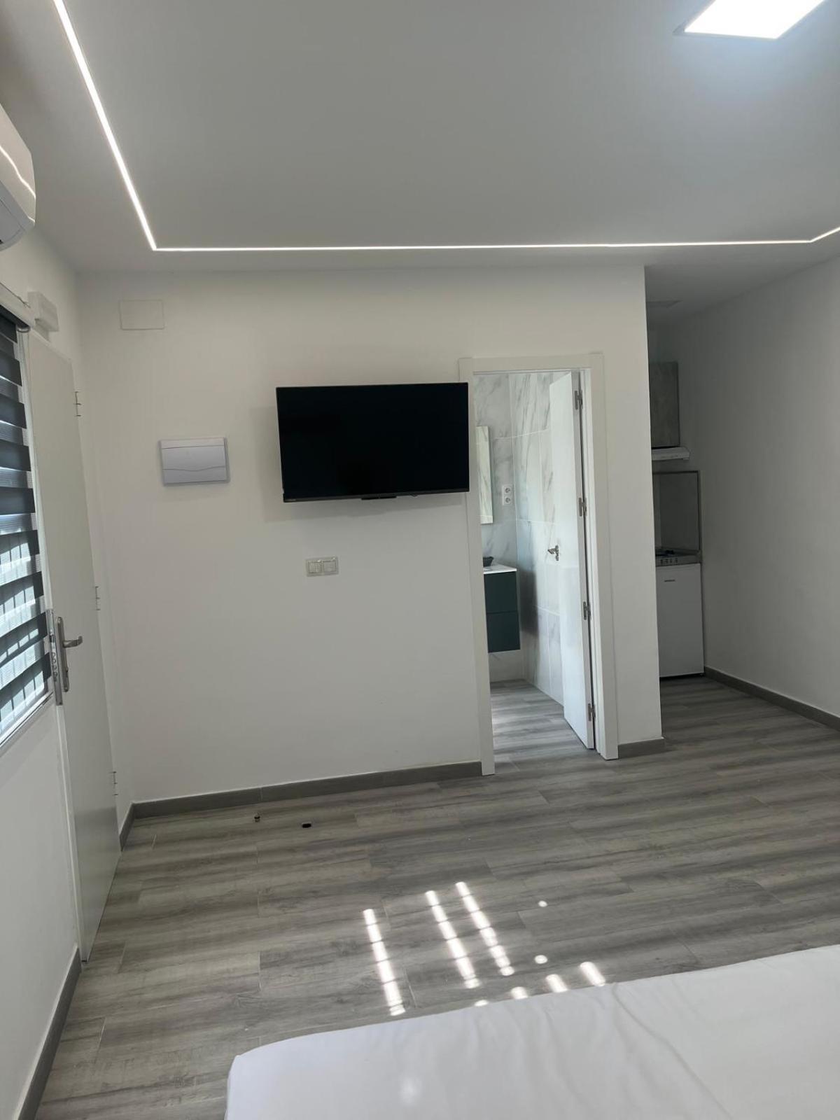 Villa Amir Fuengirola Bagian luar foto