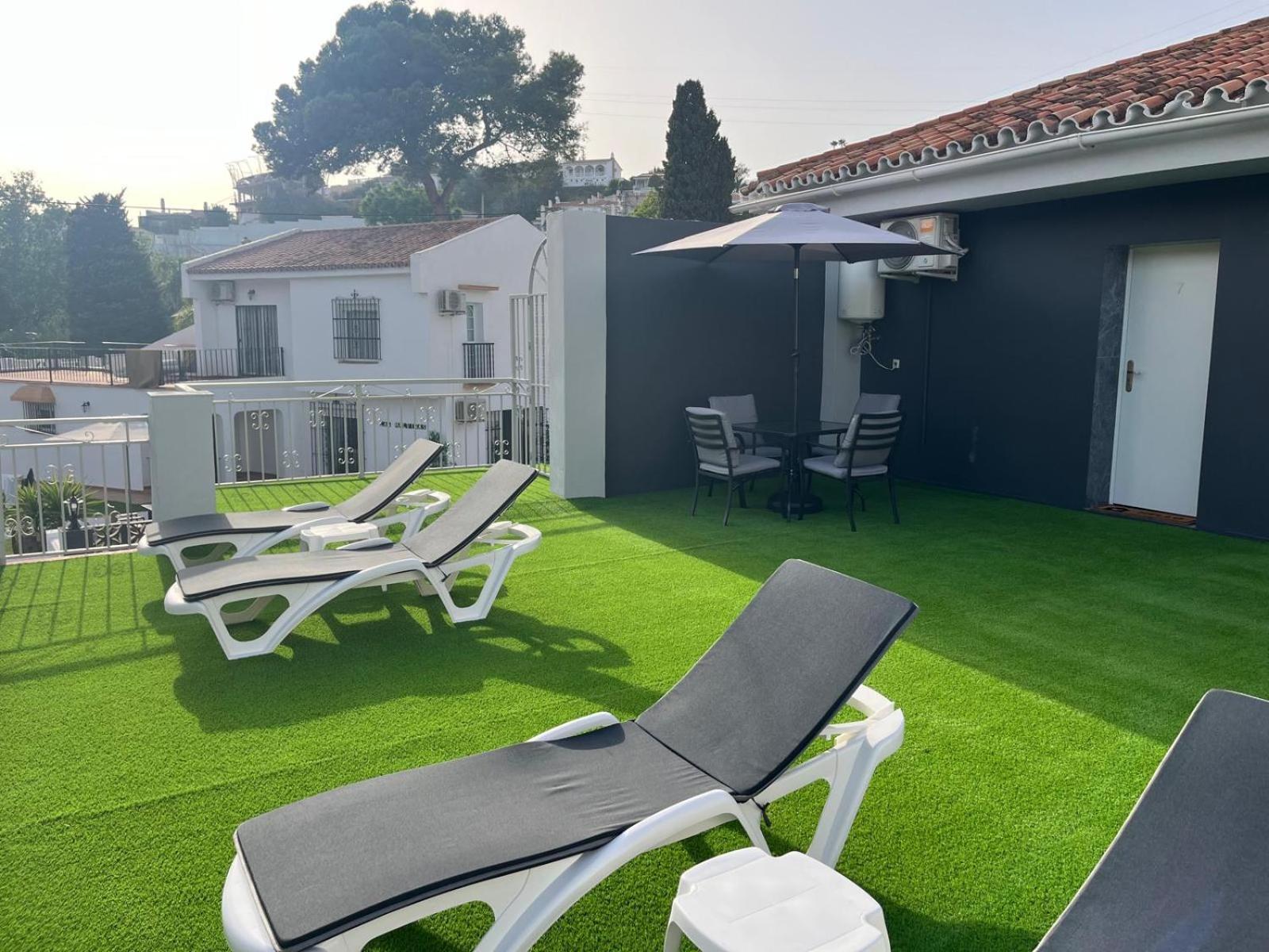 Villa Amir Fuengirola Bagian luar foto