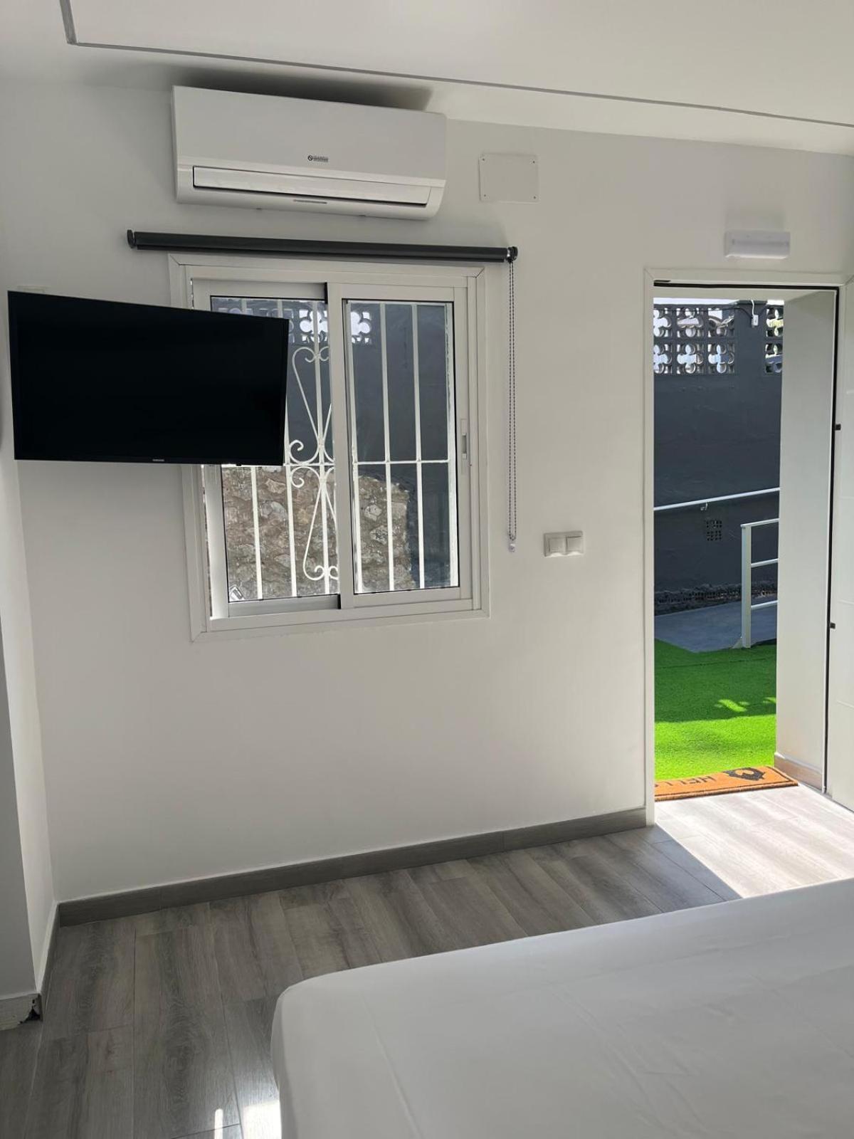 Villa Amir Fuengirola Bagian luar foto